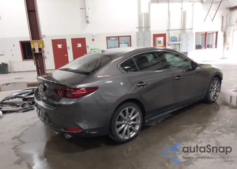 2019 Mazda Mazda3 Premium Package z USA, uszkodzony, nr VIN 3MZBPAEM2KM102340